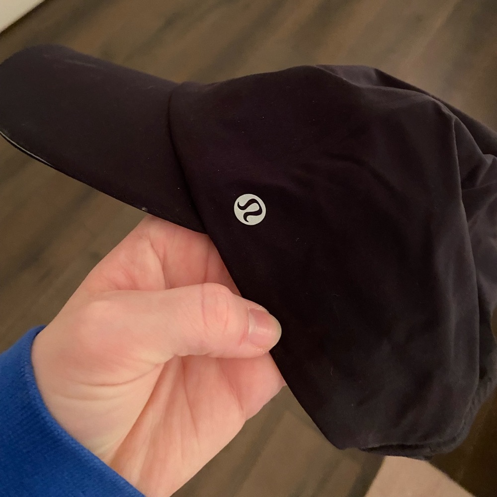 lululemon black hat!